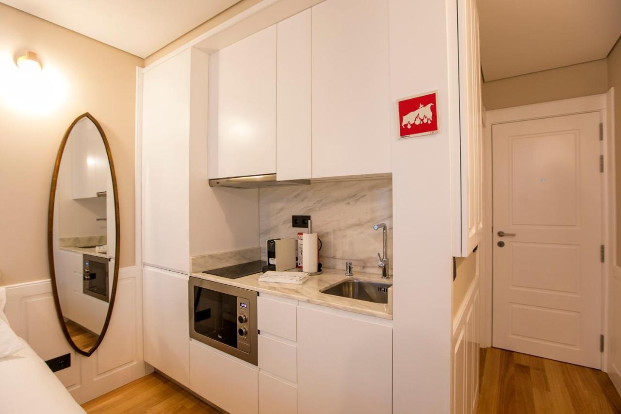 Charming Studio In Historic Downtown ポルト エクステリア 写真