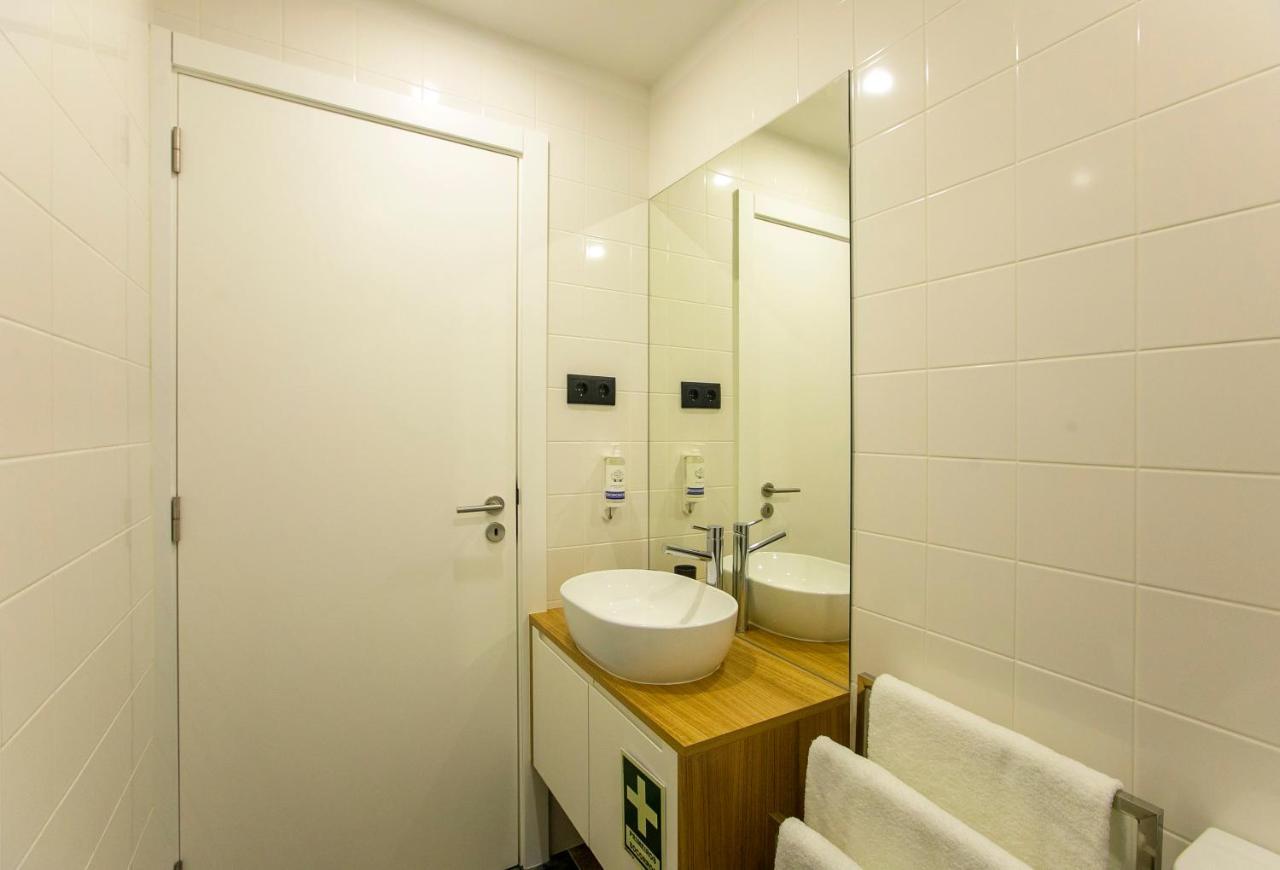 Charming Studio In Historic Downtown ポルト エクステリア 写真